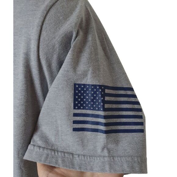 Under Armour Freedom Flag T-Shirt LG Gray Blue Heatgear Sporty Patriotic Logo - Picture 6 of 8